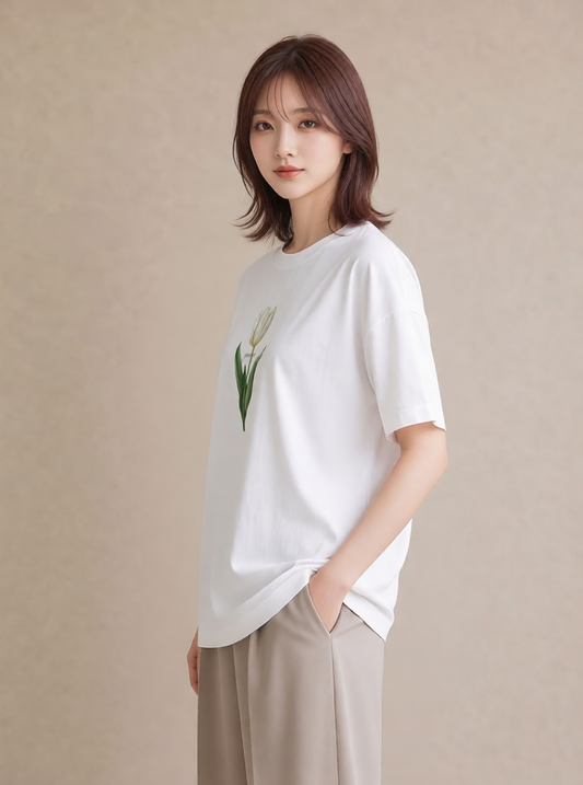 Tシャツ レディース チューリップ 花 花柄 イラスト きれいめカジュアル デイリーウェア 休日 白T YMAZO