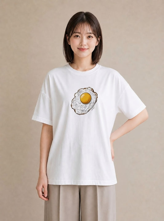 Tシャツ レディース 目玉焼き 食べ物 フード イラスト シンプル 週末コーデ 敬老の日 白T YMAZO