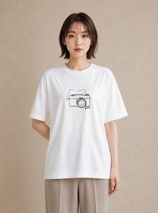 グラフィックTシャツ レディース カメラ フィルムカメラ レトロカメラ イラスト 誕生日プレゼント 綿100 白T YMAZO