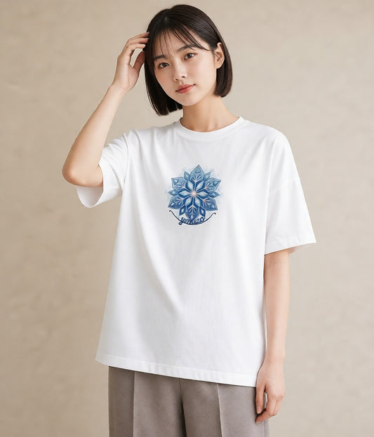 グラフィックTシャツ レディース 雪の結晶 星空 宇宙 イラスト 抜け感 女子会 お揃い 白T YMAZO