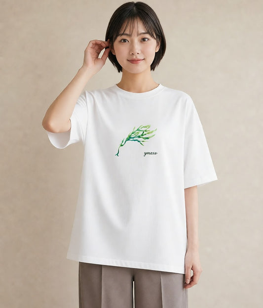 プリントTシャツ レディース 葉っぱ 植物 ボタニカル イラスト ラフカジュアル 普段着 週末コーデ 白T YMAZO
