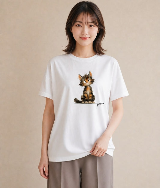 デザインTシャツ レディース 三毛猫 みけねこ 三毛 猫 ねこ イラスト 手描き風 お出かけ 普段着 白T YMAZO