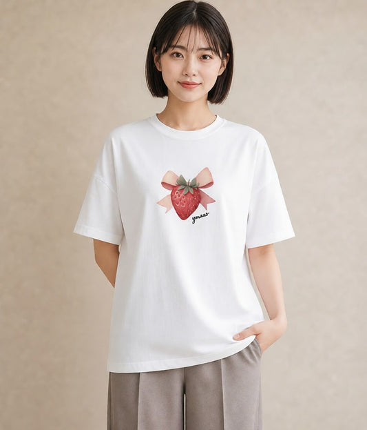 グラフィックTシャツ レディース いちご 苺 ストロベリー 食べ物 フード イラスト カジュアル クリスマス 旅行 白T YMAZO