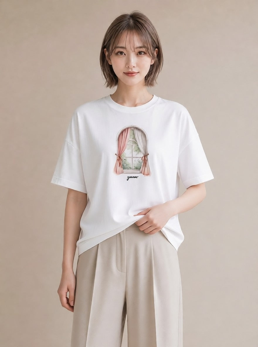 半袖Tシャツ レディース 窓辺の雨 雨の日 窓 ナチュラル アンティーク イラスト ミニマル ビーチ デイリーウェア 白T YMAZO