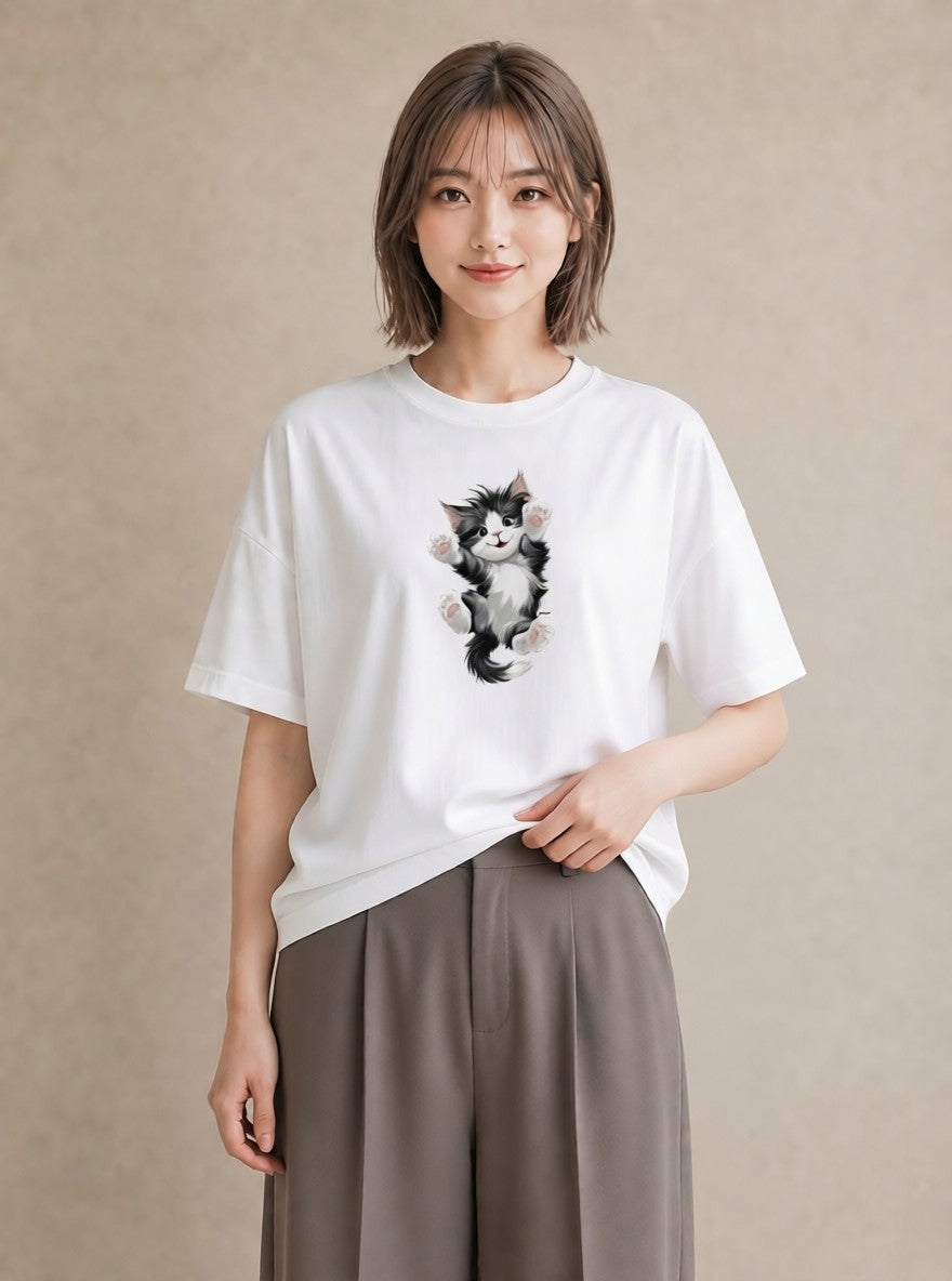 グラフィックTシャツ レディース 靴下猫 猫 ねこ イラスト カジュアル 20代 カジュアルコーデ 白T YMAZO