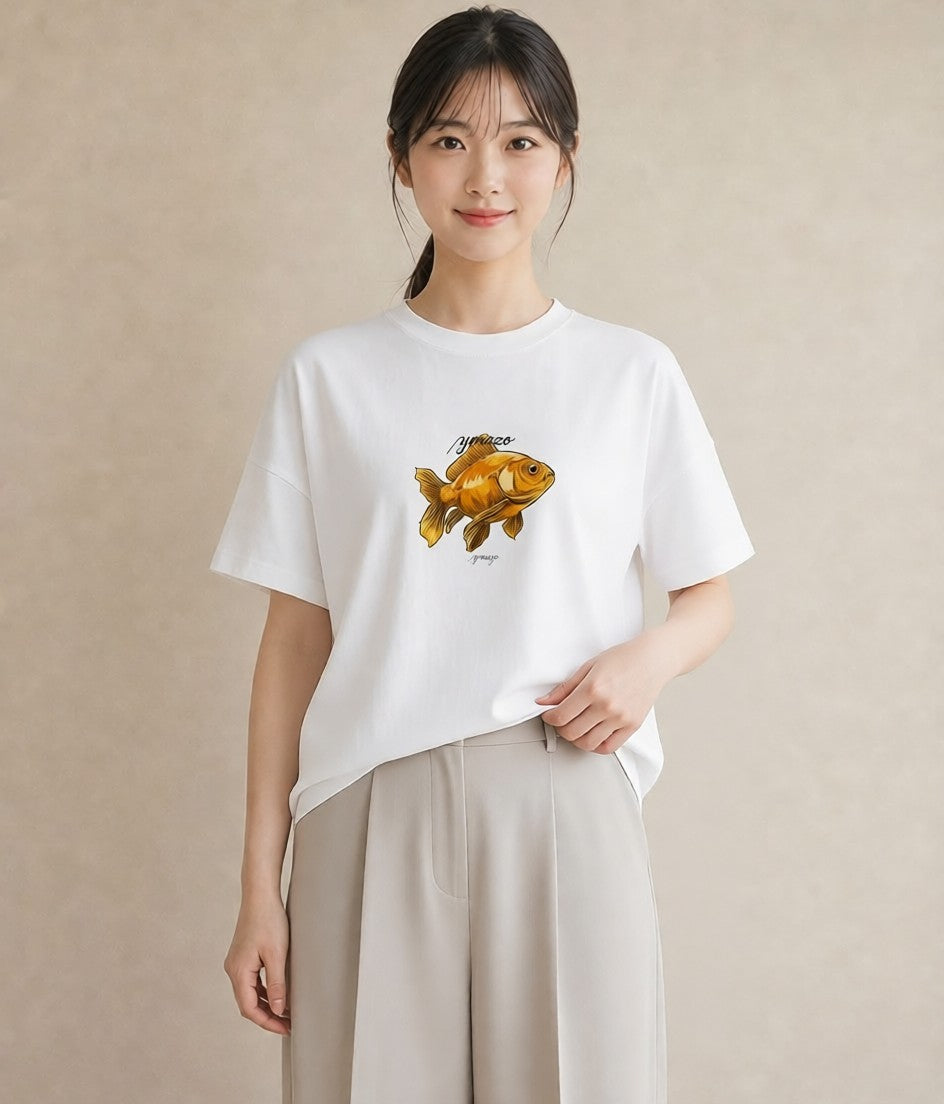 Tシャツ レディース 金魚 ペット 動物 イラスト 休日コーデ ミセス 春コーデ 白T YMAZO