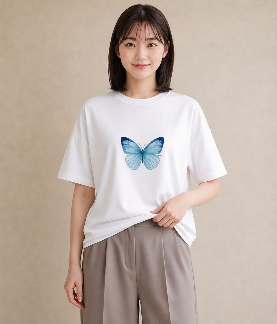 デザインTシャツ レディース ちょうちょ 蝶 バタフライ 昆虫 虫 イラスト ポップ 友達ギフト 部屋着 白T YMAZO