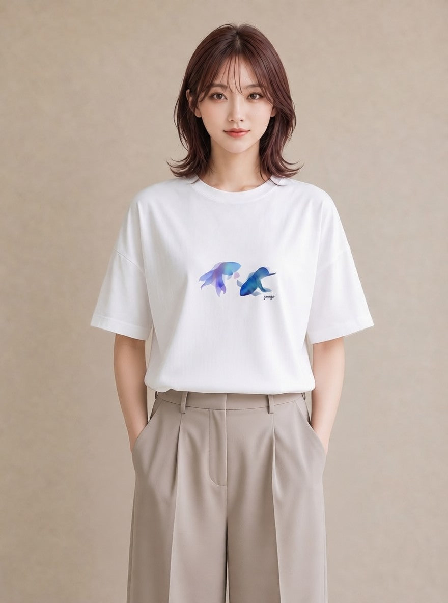 グラフィックTシャツ レディース グッピー ペット 動物 イラスト アート風 カジュアルコーデ 買い物 白T YMAZO