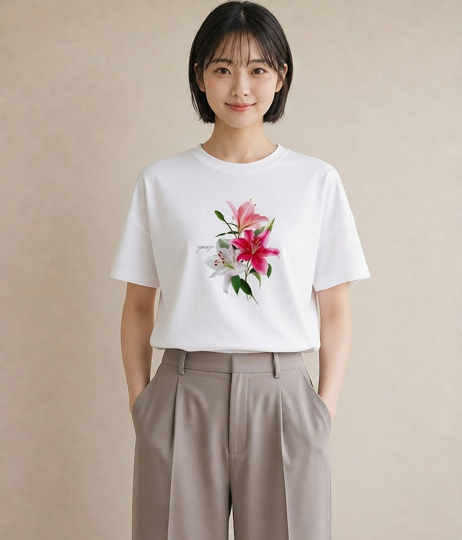 半袖Tシャツ レディース ゆり 百合 花 花柄 イラスト 韓国風 部屋着 女性向けギフト 白T