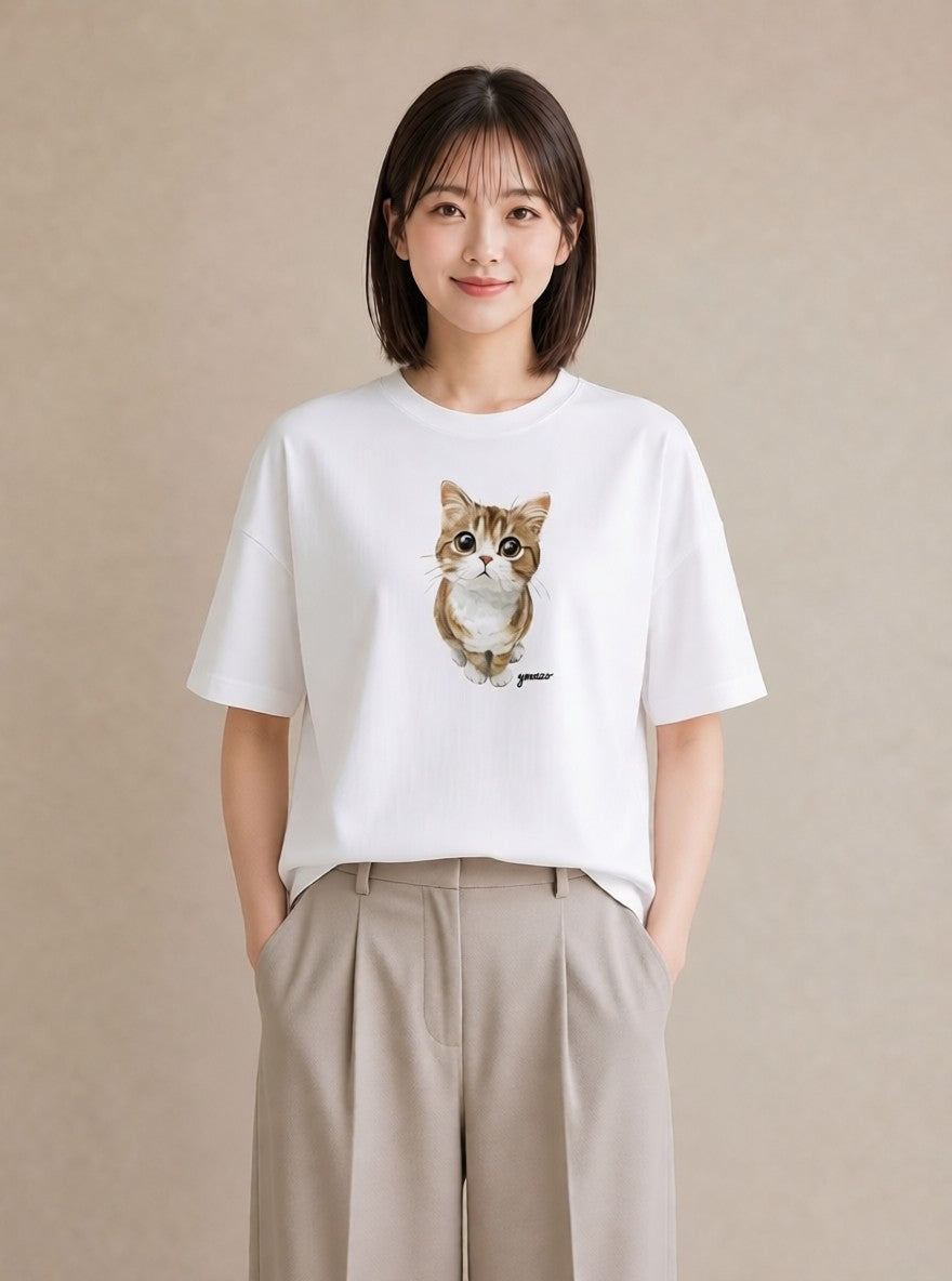 デザインTシャツ レディース スコティッシュフォールド 猫 ねこ イラスト アート風 公園 ママ 白T YMAZO