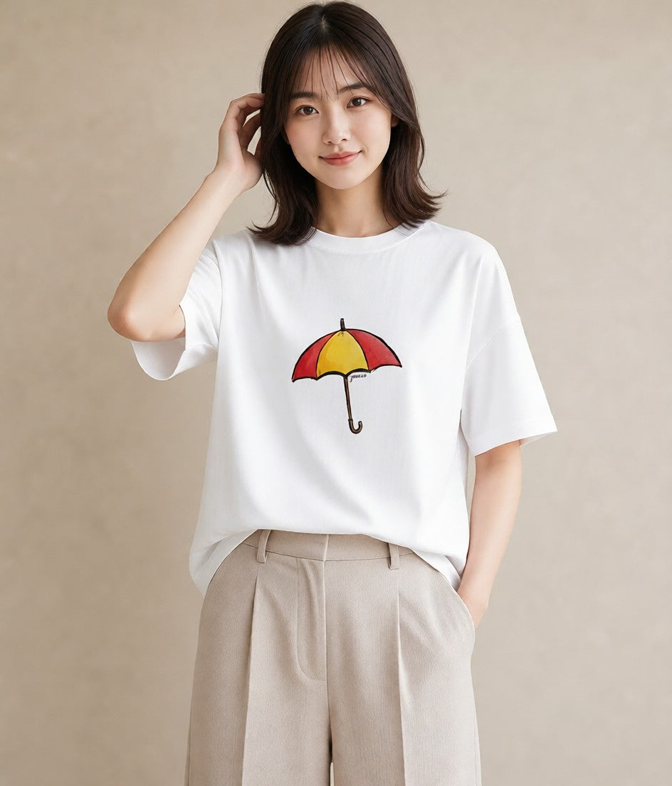 半袖Tシャツ レディース 傘 水たまり 雨 ナチュラル アンティーク イラスト こなれ感 部屋着 女性向けギフト 白T YMAZO