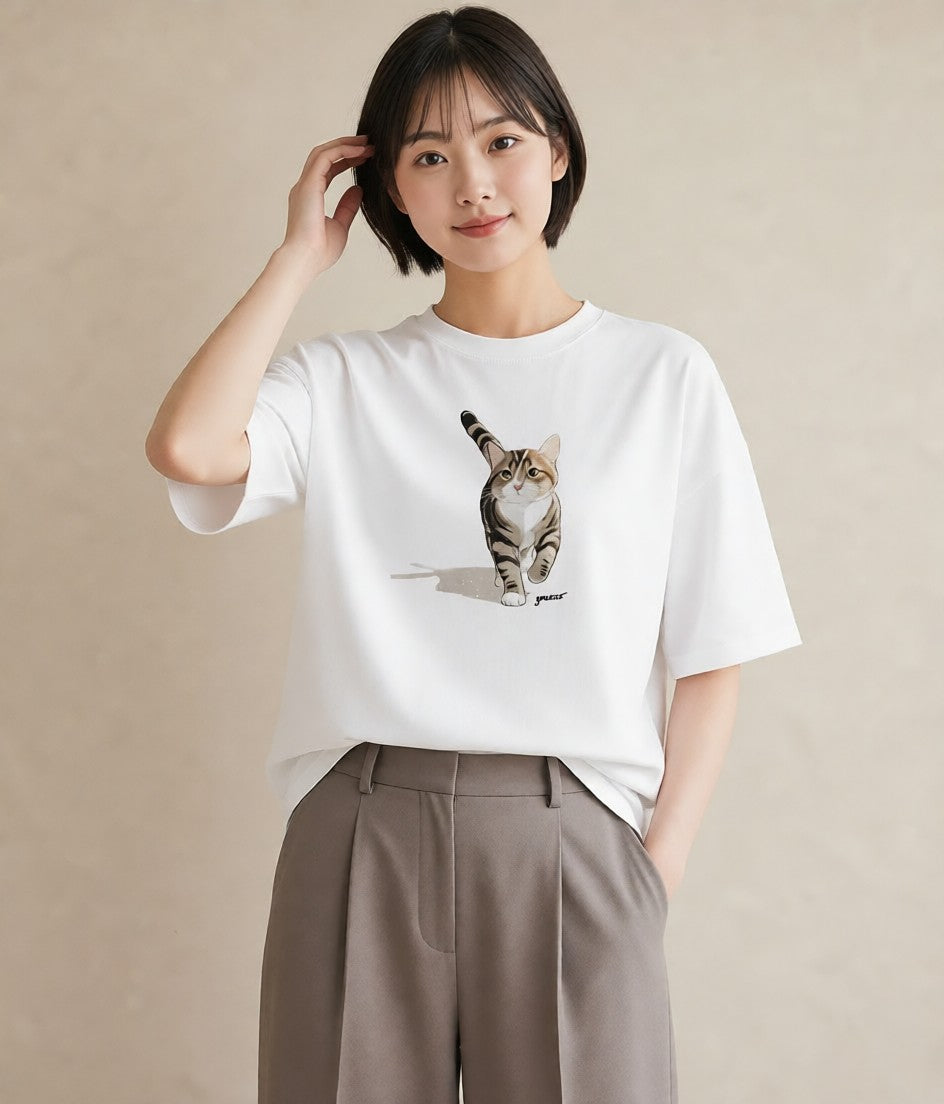 プリントTシャツ レディース しっぽ 猫 ねこ イラスト ミニマル 20代 カジュアルコーデ 白T YMAZO