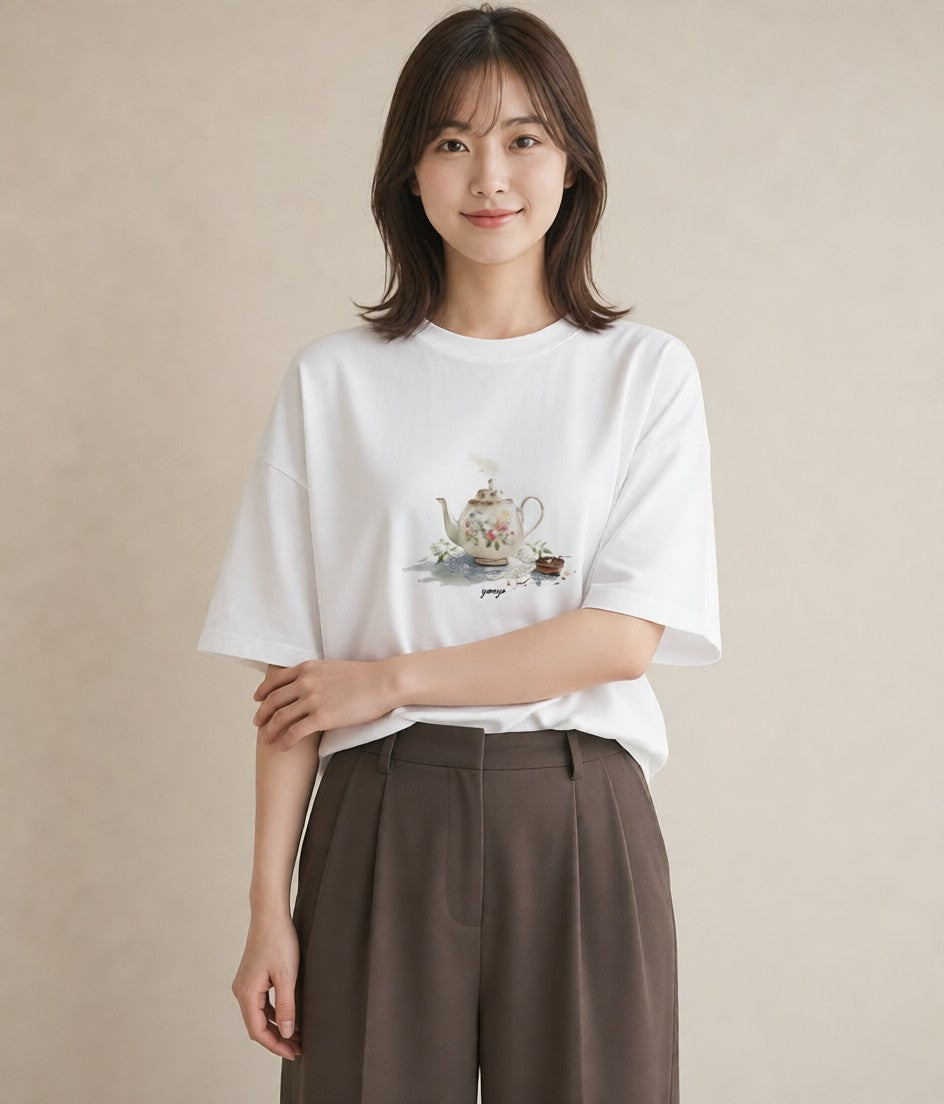 半袖Tシャツ レディース ハーブティー 食べ物 フード イラスト レトロ 春コーデ 姉妹 白T YMAZO