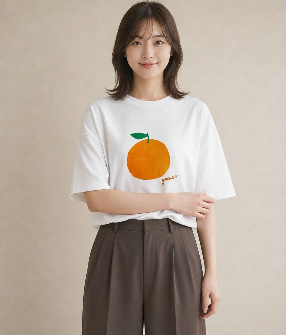デザインTシャツ レディース もも 食べ物 フード イラスト きれいめカジュアル 20代 カジュアルコーデ 白T YMAZO