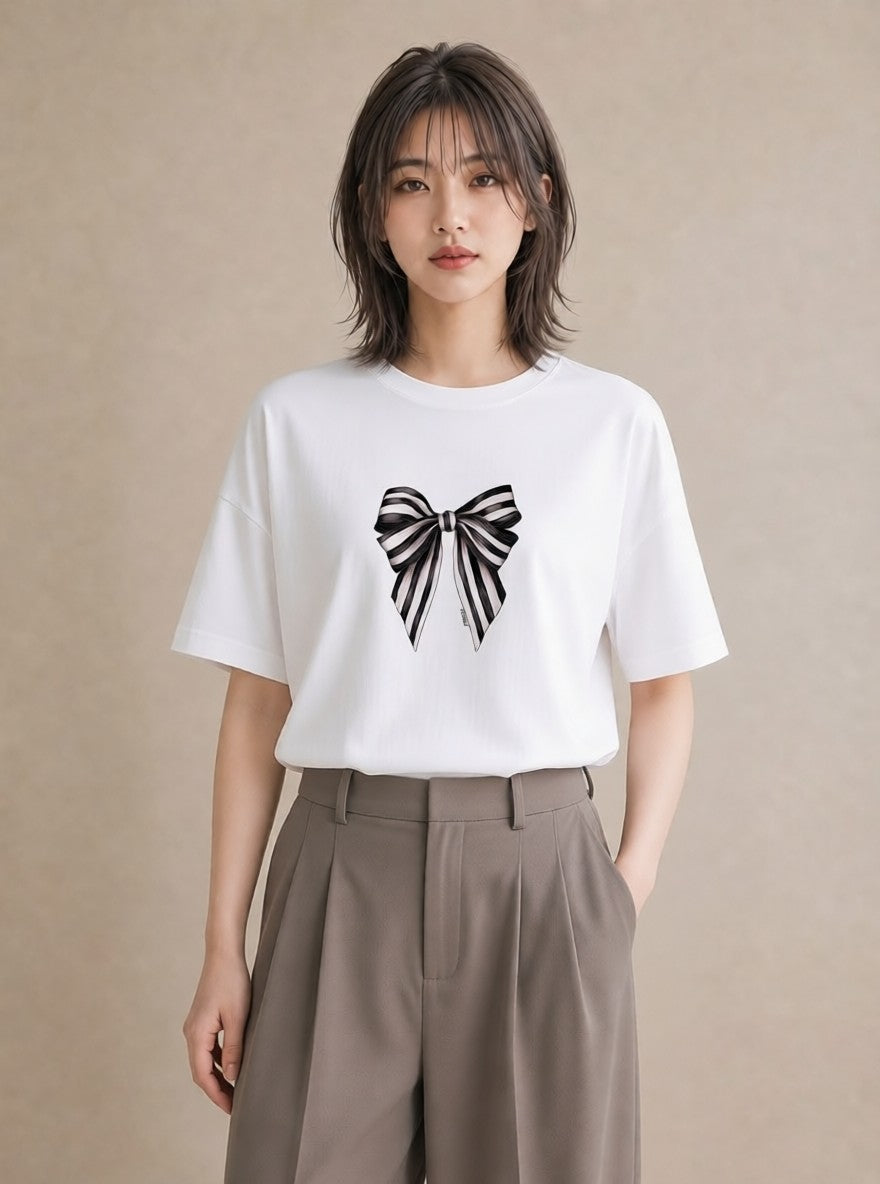 半袖Tシャツ レディース リボン 蝶結び ナチュラル アンティーク イラスト ラフカジュアル 在宅 公園 白T YMAZO