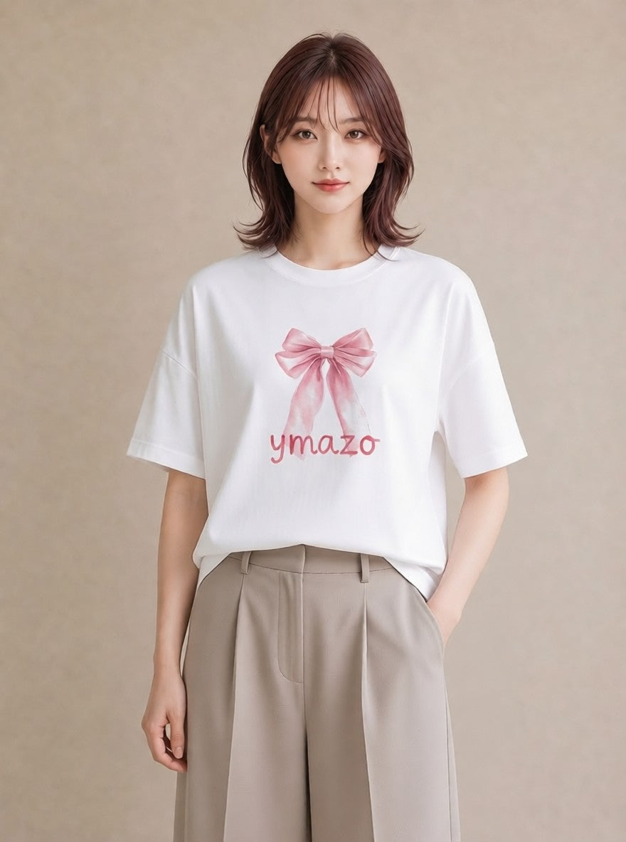 プリントTシャツ レディース リボン 蝶結び ナチュラル アンティーク イラスト フェミニン 休日 ペアコーデ 白T YMAZO