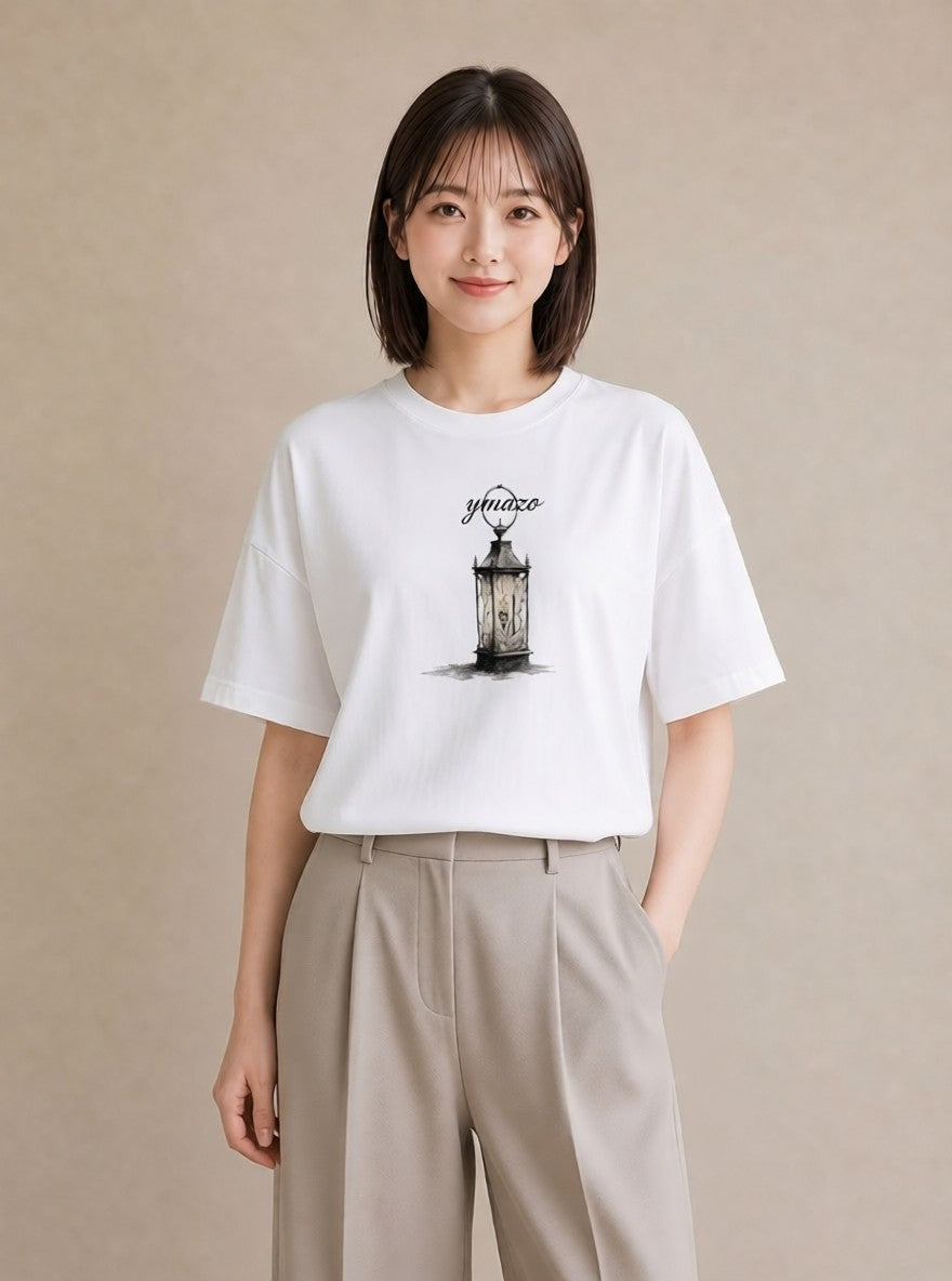プリントTシャツ レディース 街灯 夜霧 夜 ナチュラル アンティーク イラスト ニュアンス 女性 旅行用 白T YMAZO