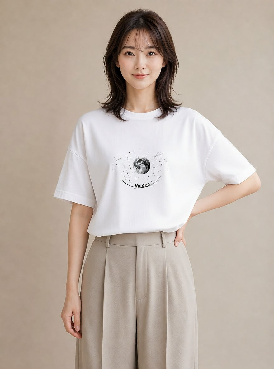 半袖Tシャツ レディース 月と星 星空 ムーン イラスト ゆるコーデ 散歩 お出かけ 白T YMAZO