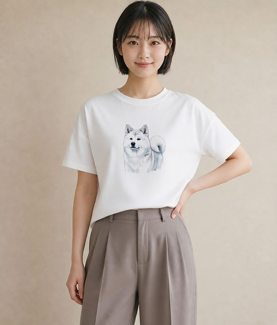 半袖Tシャツ レディース 秋田犬 犬 いぬ イラスト ニュアンス 春コーデ 姉妹 白T YMAZO