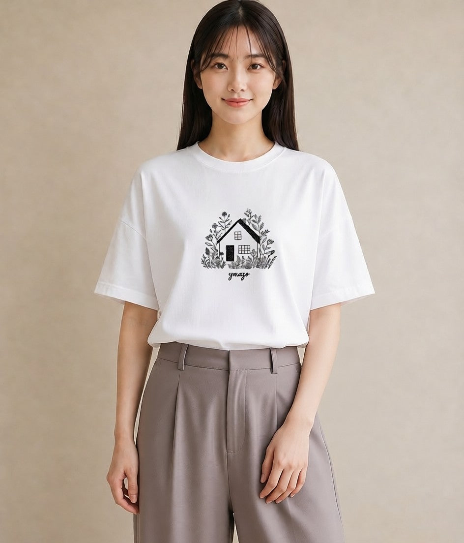 半袖Tシャツ レディース 湖畔の小屋 湖 小屋 ナチュラル アンティーク イラスト レトロ 秋コーデ おしゃれギフト 白T YMAZO