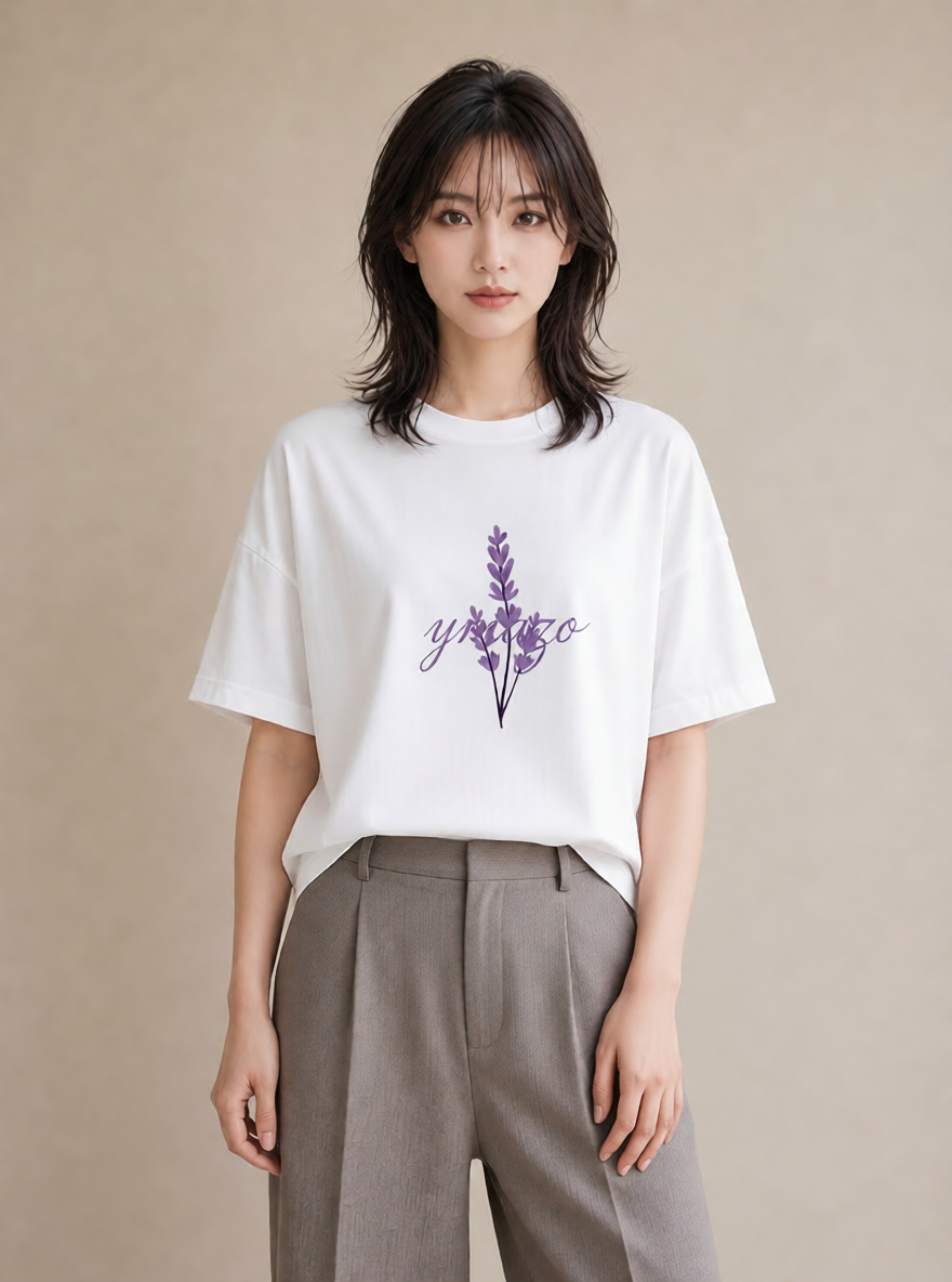デザインTシャツ レディース ラベンダー 花 花柄 イラスト 北欧風 カジュアルコーデ 買い物 白T
