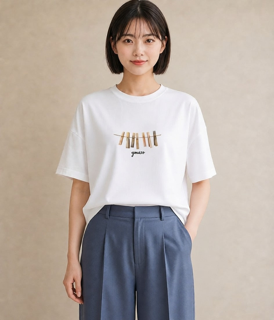 グラフィックTシャツ レディース 洗濯物 風 ナチュラル アンティーク イラスト こなれ感 春コーデ 姉妹 白T YMAZO