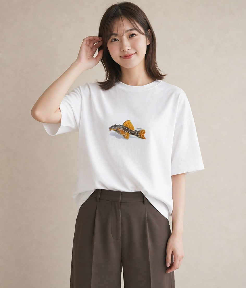 Tシャツ レディース 出目金 ペット 動物 イラスト ナチュラル 休日 ペアコーデ 白T YMAZO