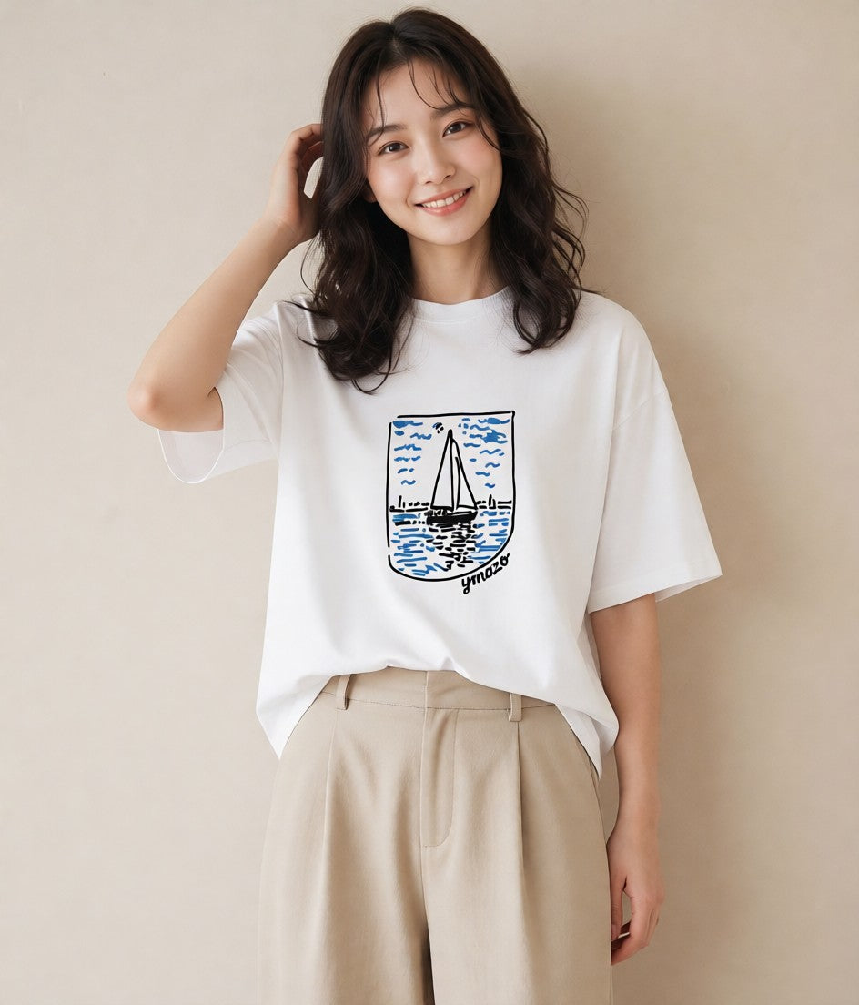 Tシャツ レディース 桟橋 水辺 波止場 ナチュラル アンティーク イラスト 淡色 おしゃれギフト 社会人 白T YMAZO