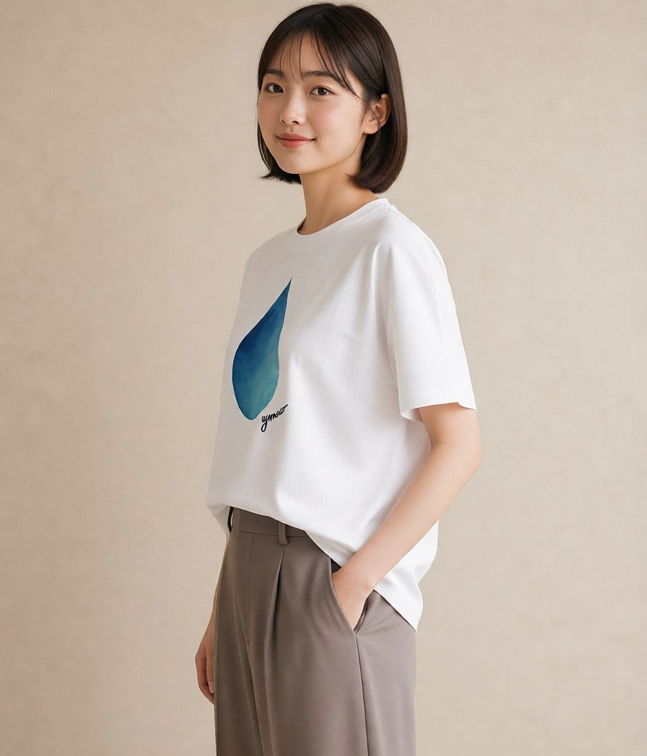 デザインTシャツ レディース 傘 水たまり 雨 ナチュラル アンティーク イラスト 北欧風 ギフト 母の日 白T YMAZO