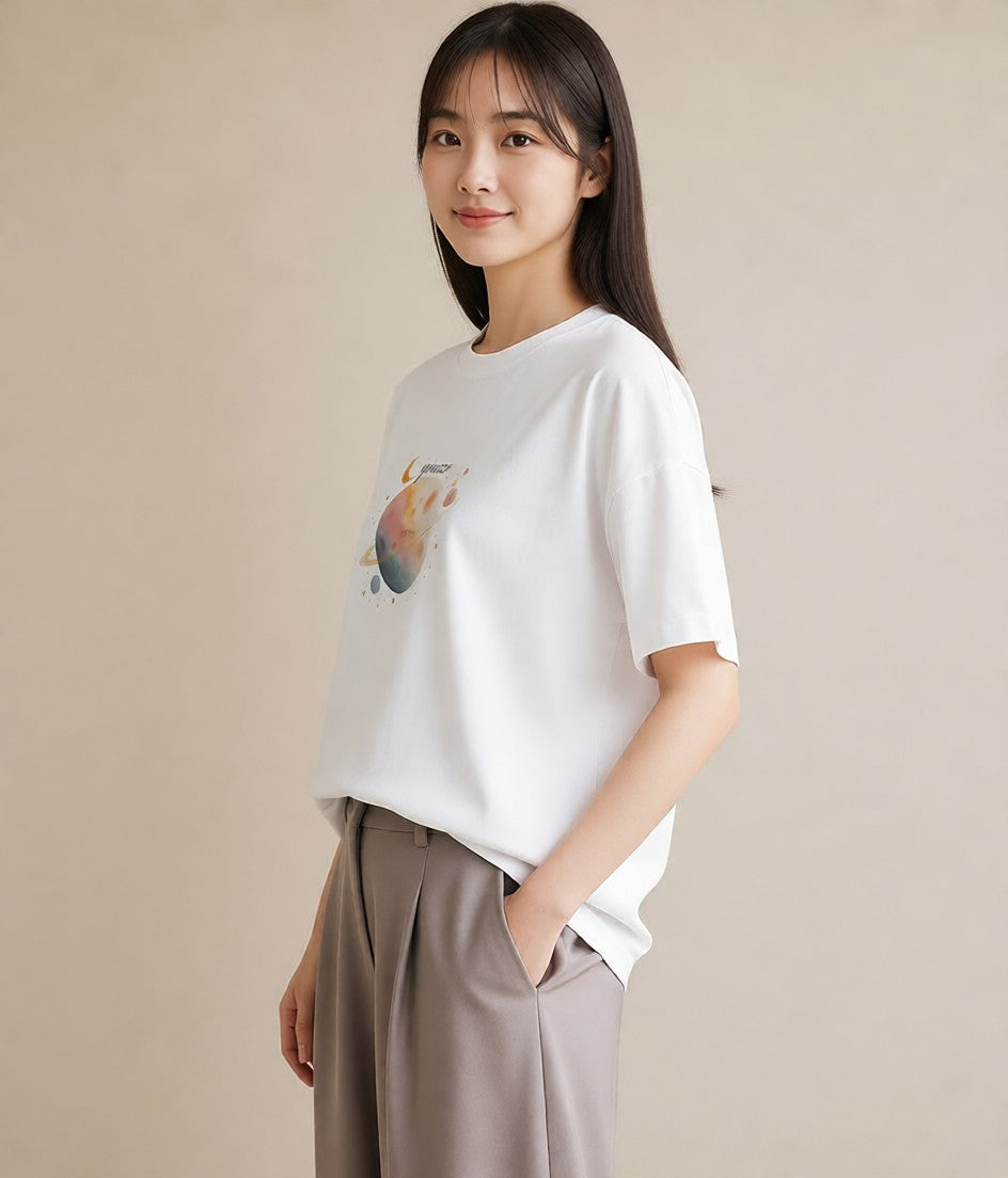 半袖Tシャツ レディース オーロラ 星空 宇宙 イラスト 個性的 女性向けギフト 散歩 白T YMAZO