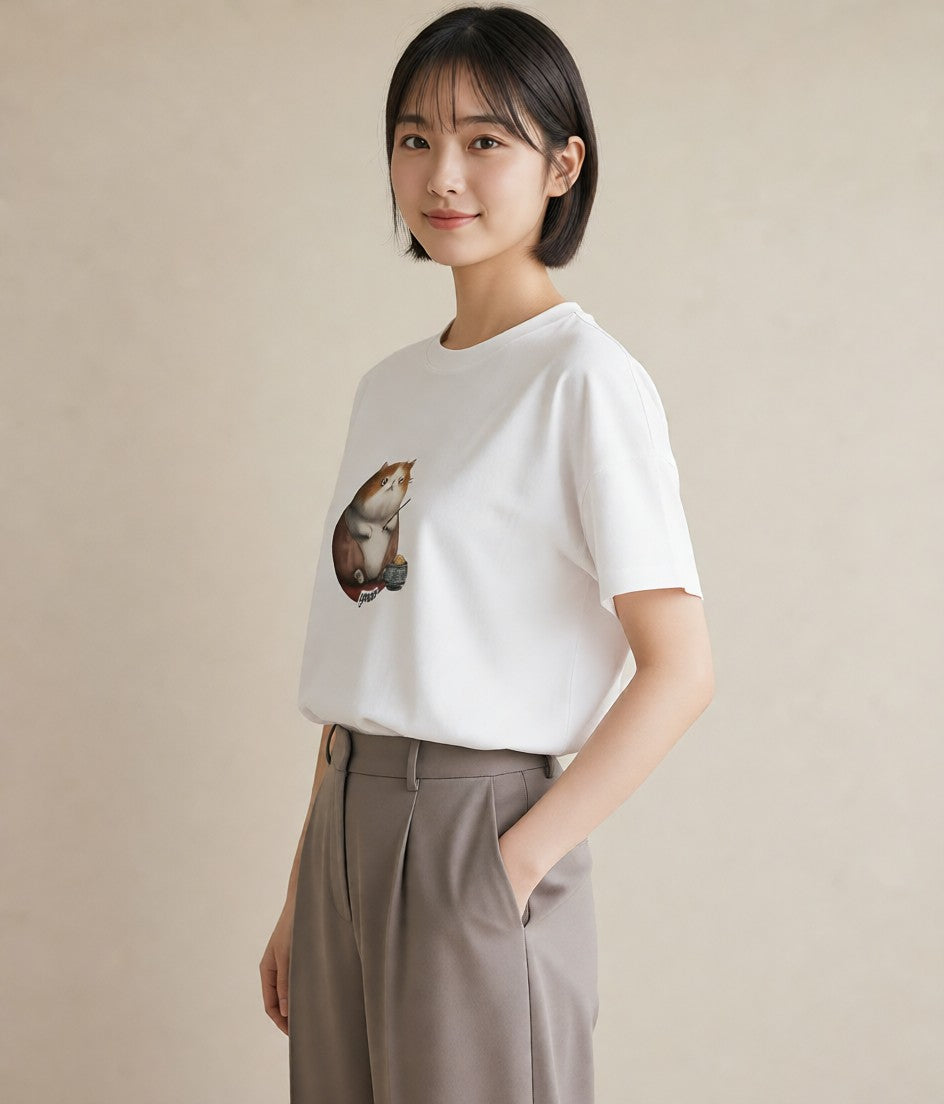 グラフィックTシャツ レディース マンチカン 猫 ねこ イラスト 上品 お出かけ 普段着 白T YMAZO
