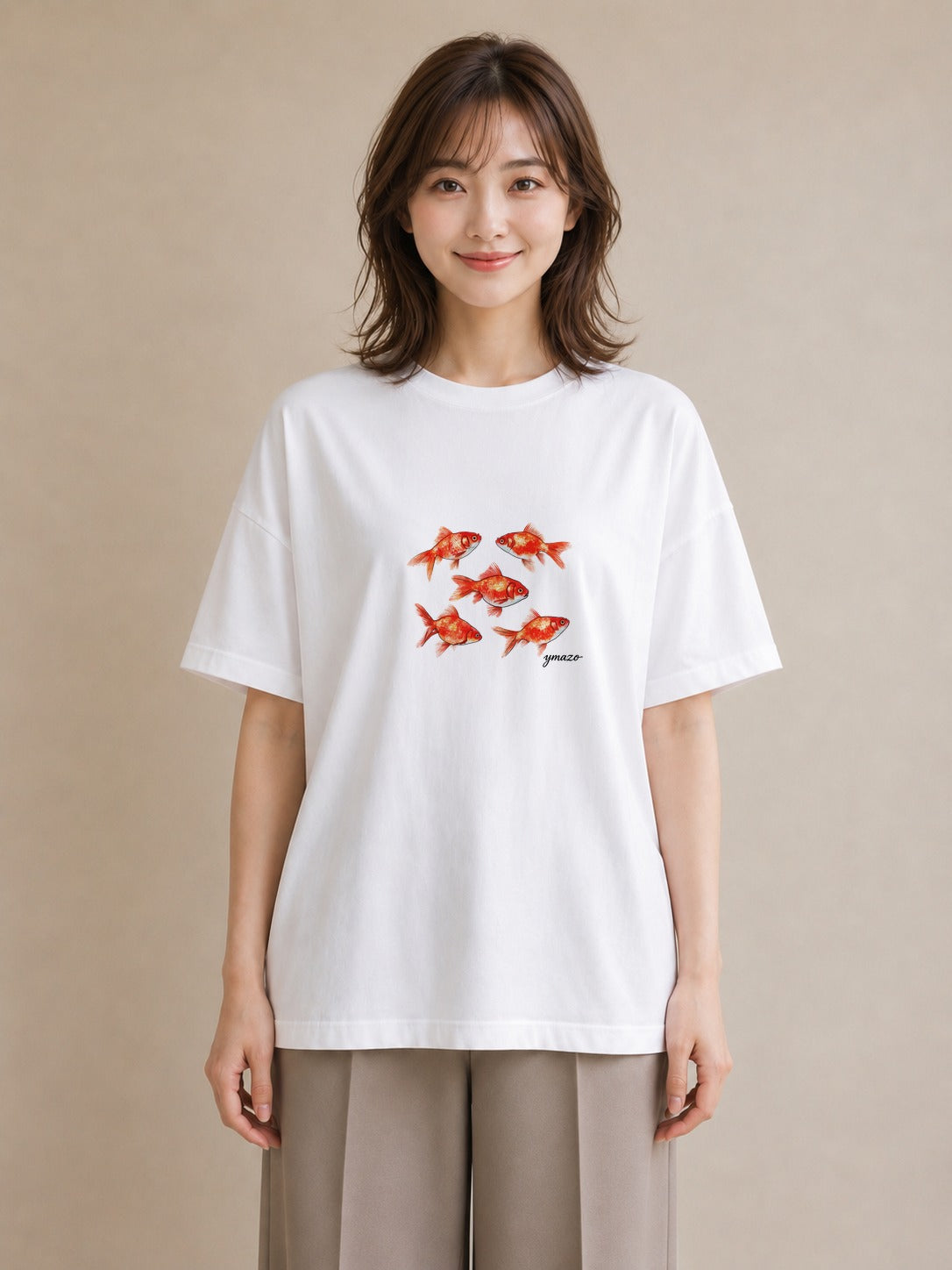 デザインTシャツ レディース 出目金 ペット 動物 イラスト お洒落 週末コーデ 敬老の日 白T YMAZO