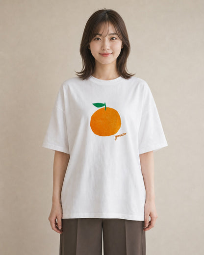 デザインTシャツ レディース もも 食べ物 フード イラスト きれいめカジュアル 20代 カジュアルコーデ 白T YMAZO
