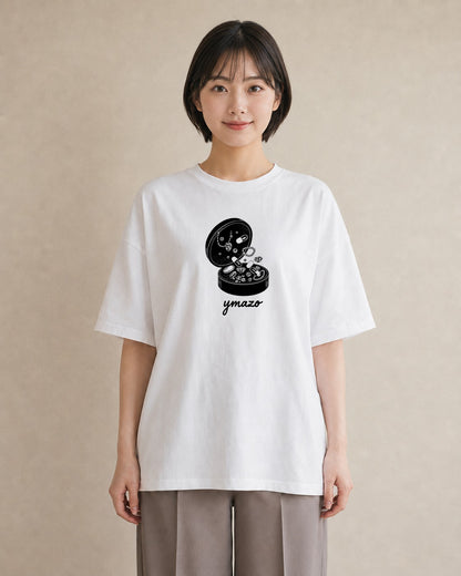 プリントTシャツ レディース パールピアス アクセサリー ナチュラル アンティーク イラスト ゆるかわ ママ カフェ服 白T YMAZO