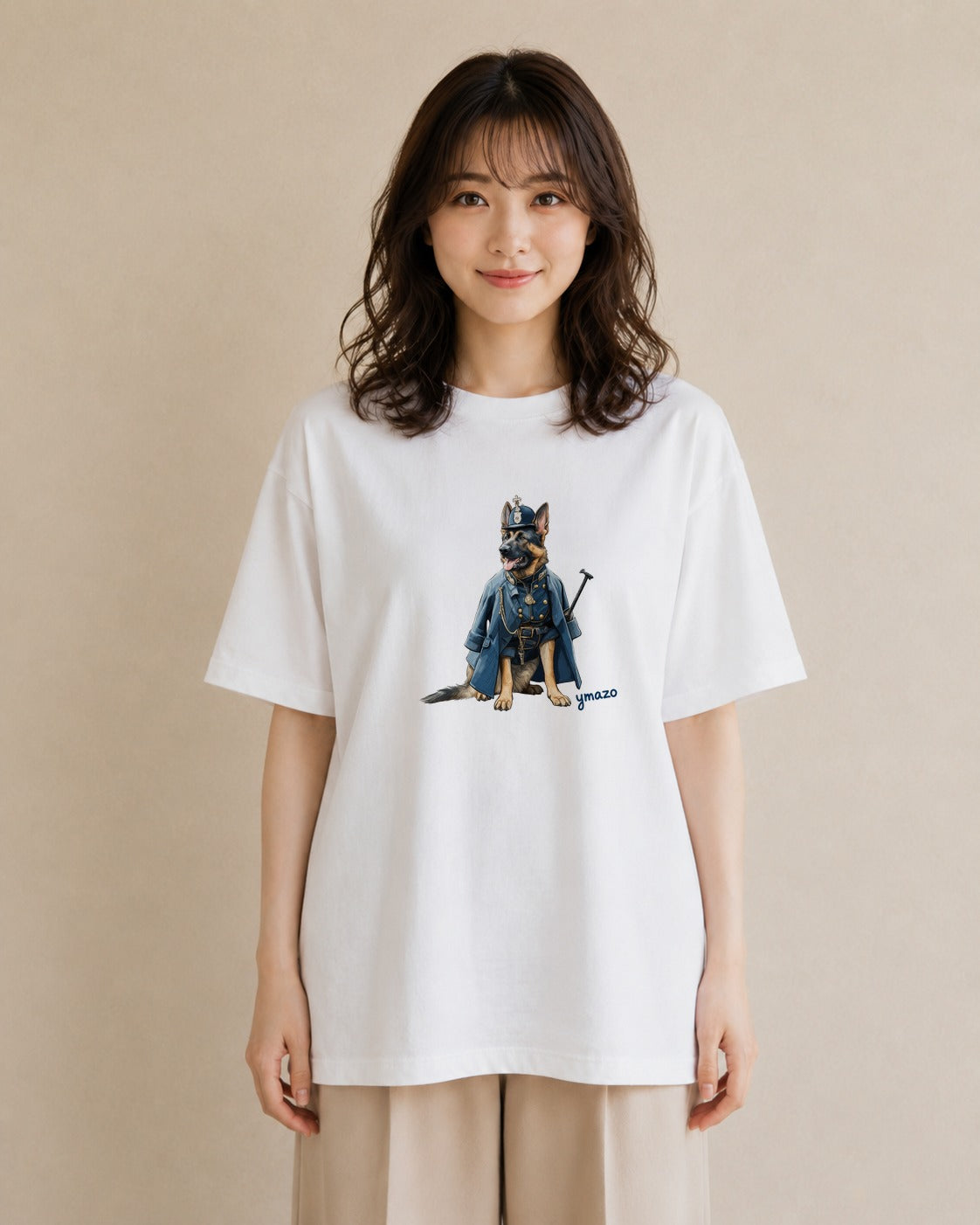 プリントTシャツ レディース ジャーマンシェパード 犬 いぬ イラスト 旅行コーデ 自分用 ルームウェア 白T YMAZO