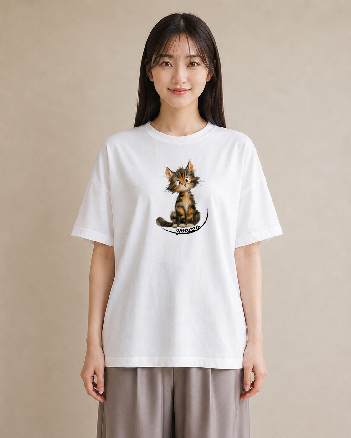 デザインTシャツ レディース サバトラ 猫 ねこ イラスト ラフ 海 カフェ巡り 白T YMAZO