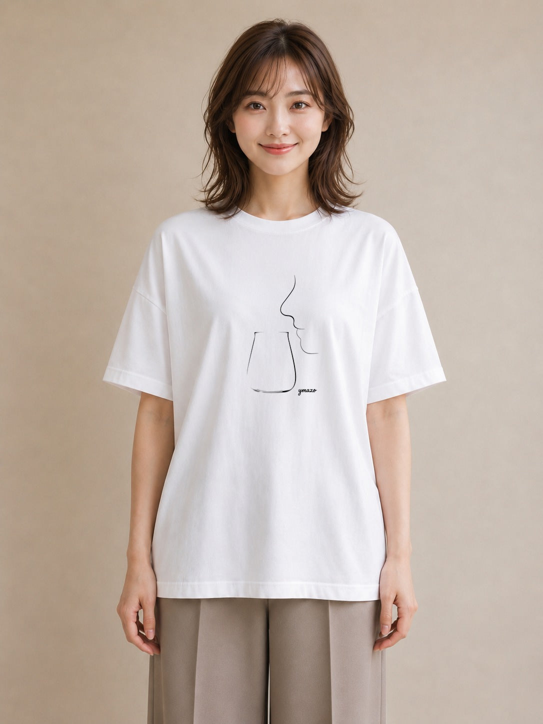 半袖Tシャツ レディース 香水 香水瓶 パフューム イラスト 抜け感 20代 カジュアルコーデ 白T YMAZO