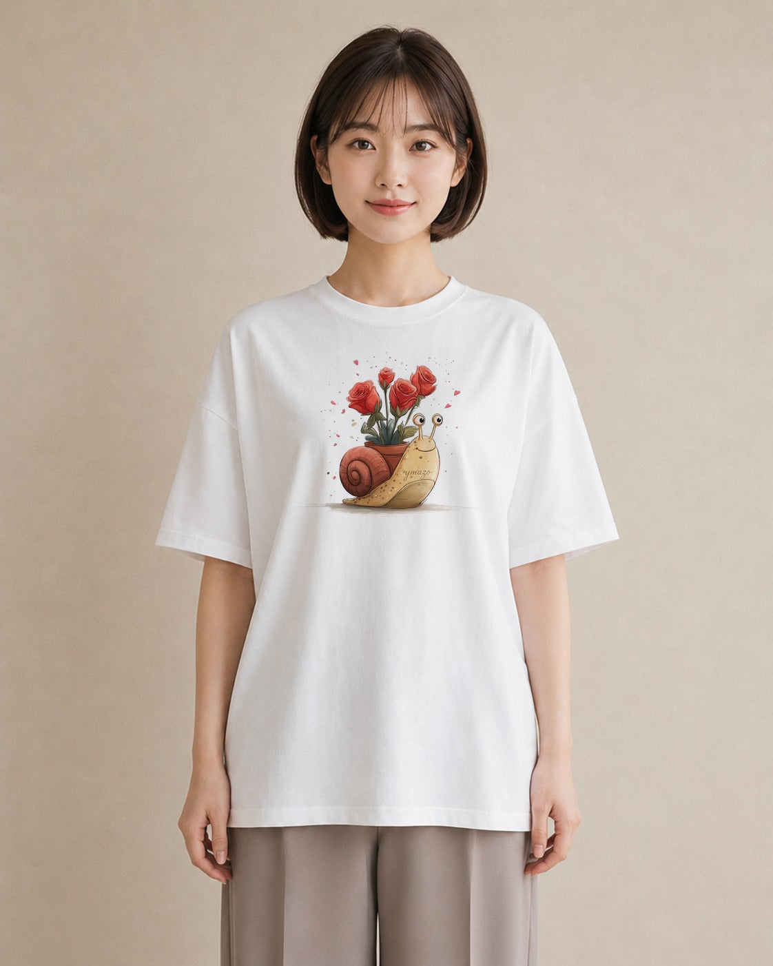 Tシャツ レディース かたつむり 昆虫 虫 イラスト ヴィンテージ風 女性向けギフト 散歩 白T YMAZO