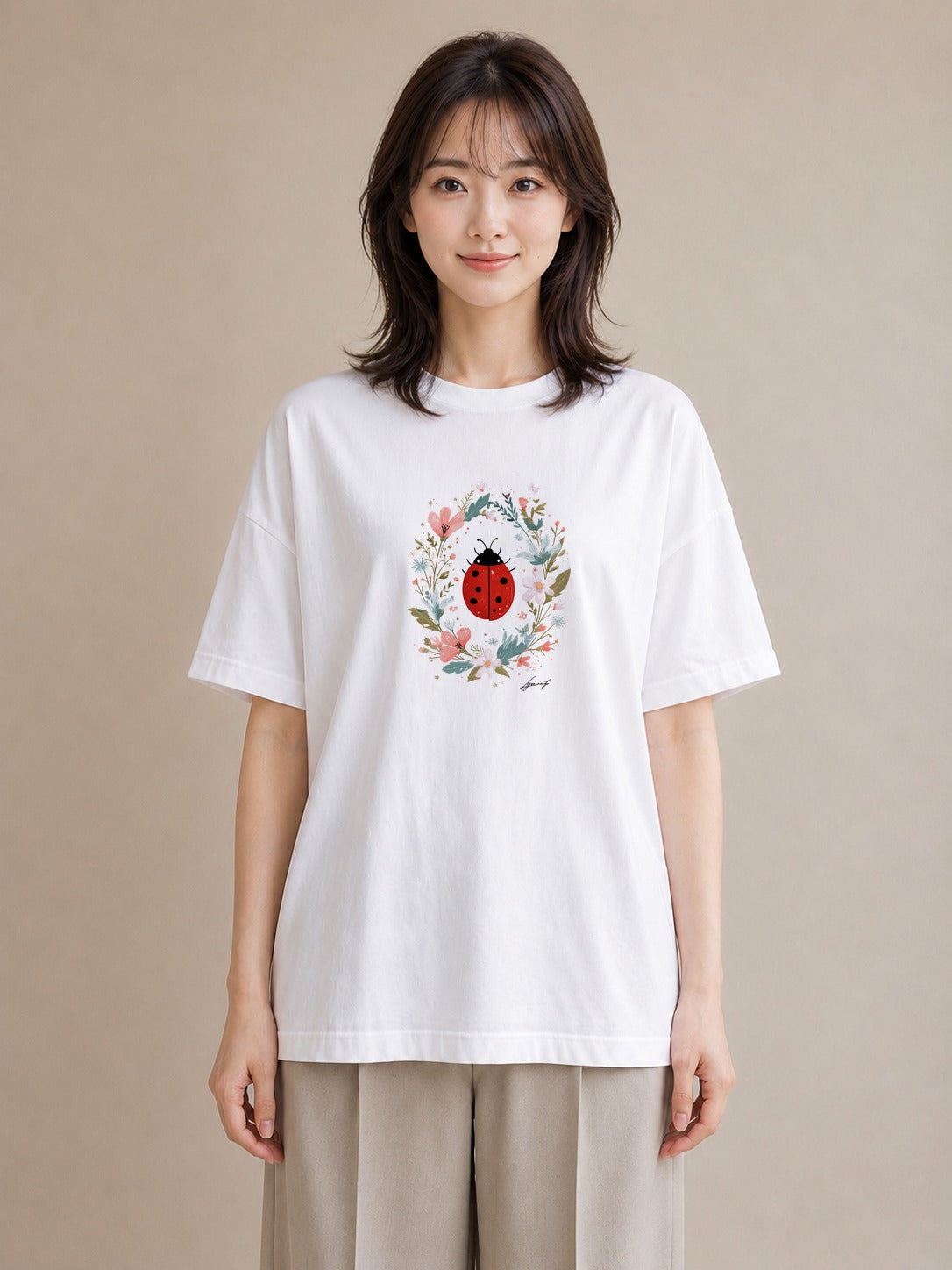 デザインTシャツ レディース てんとう虫 昆虫 虫 イラスト アート風 買い物 夏コーデ 白T YMAZO