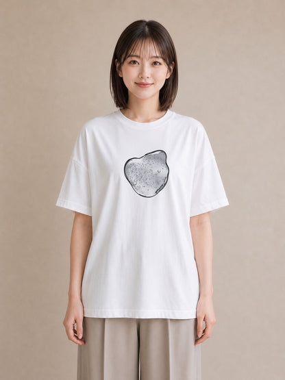 グラフィックTシャツ レディース 雨上がりの小道 雨上がり 小道 ナチュラル アンティーク イラスト ガーリー 旅行用 海 白T YMAZO