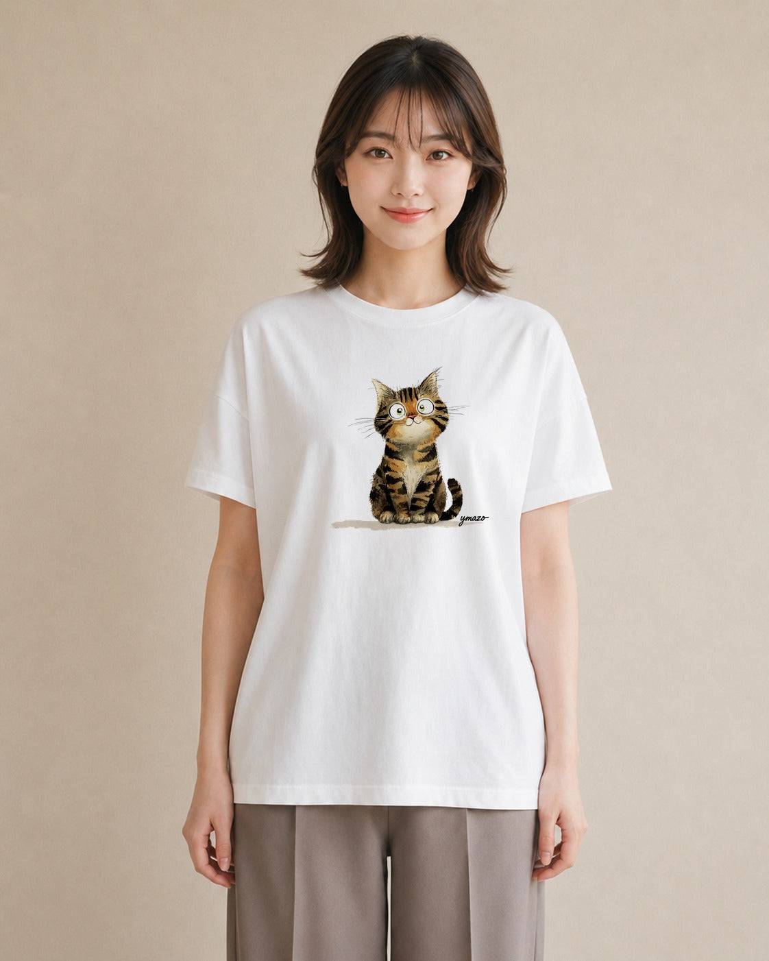 グラフィックTシャツ レディース ニャンコ 猫 ねこ イラスト ニュアンス 母の日 ビーチ 白T YMAZO