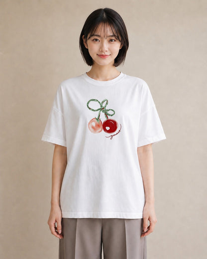デザインTシャツ レディース りんご 林檎 アップル 食べ物 フード イラスト デイリーウェア 休日 白T YMAZO