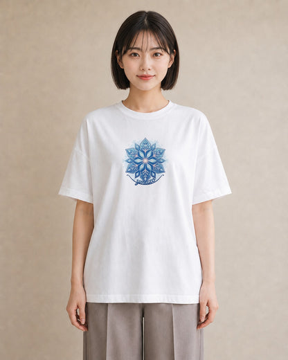 グラフィックTシャツ レディース 雪の結晶 星空 宇宙 イラスト 抜け感 女子会 お揃い 白T YMAZO
