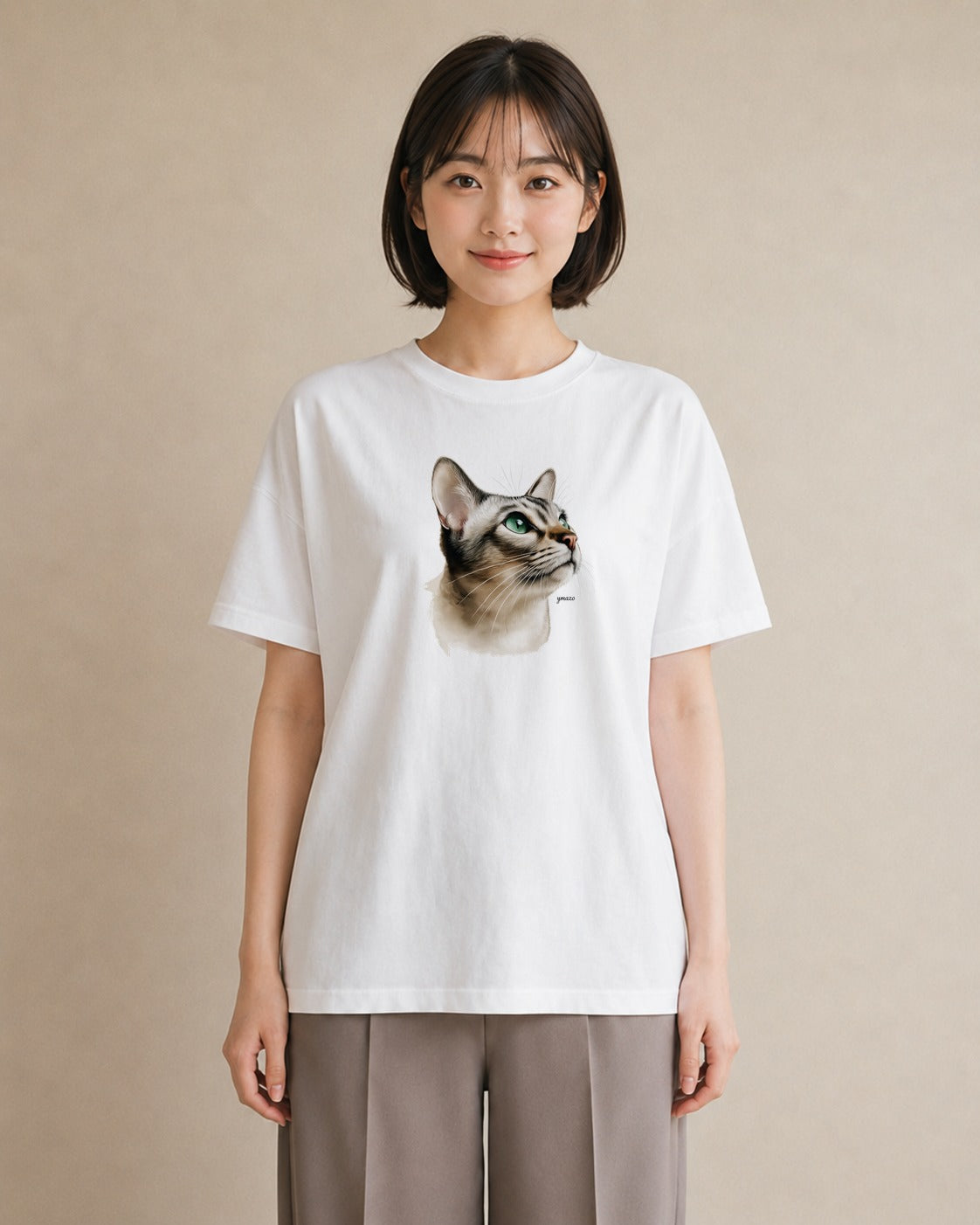 Tシャツ レディース キジトラ 猫 ねこ イラスト ヴィンテージ風 お出かけ 普段着 白T YMAZO