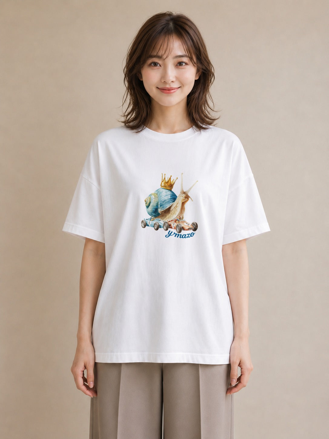 プリントTシャツ レディース かたつむり 昆虫 虫 イラスト ニュアンス 母娘コーデ 自分用 白T YMAZO