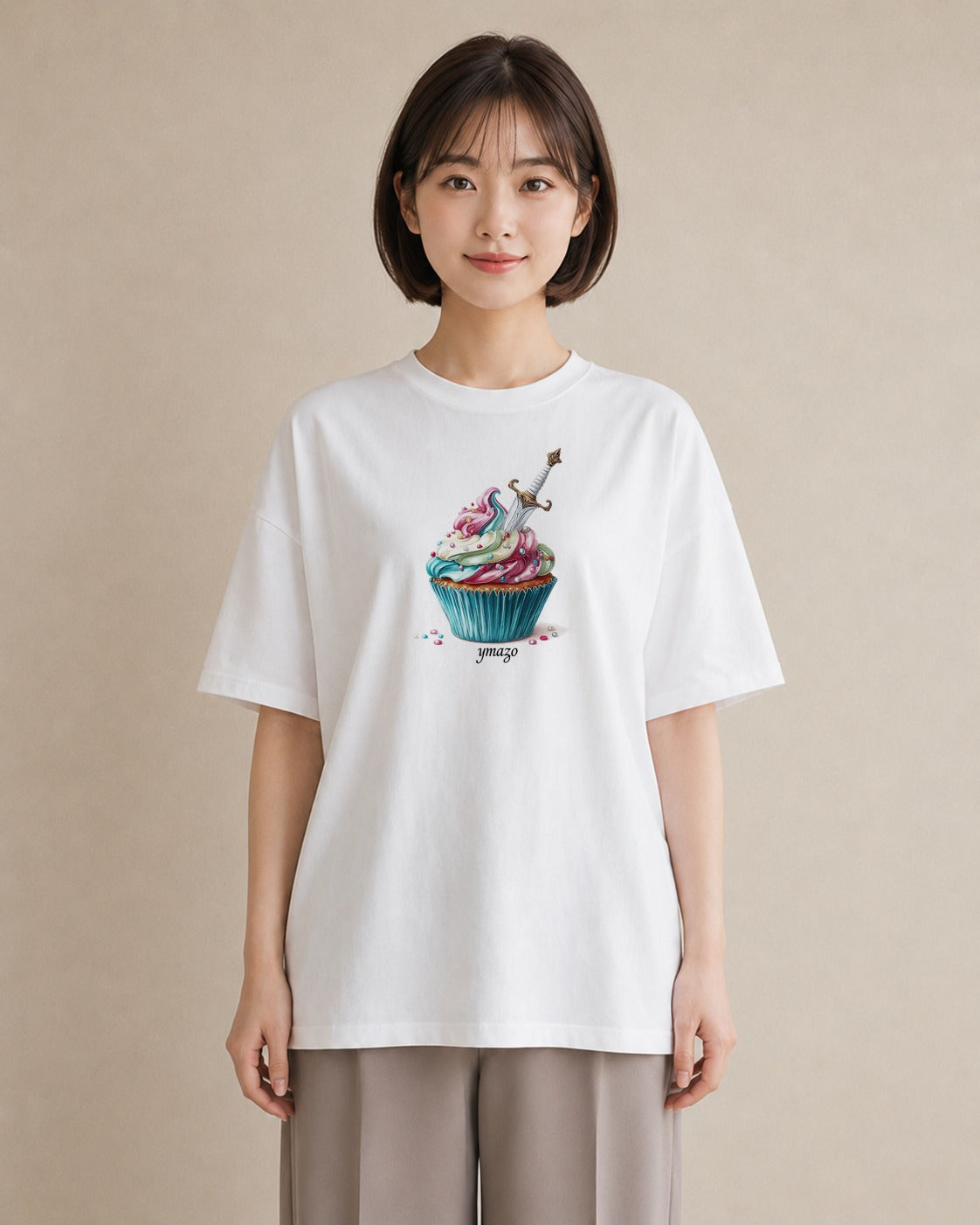 プリントTシャツ レディース マフィン 食べ物 フード イラスト 淡色 20代 カジュアルコーデ 白T YMAZO