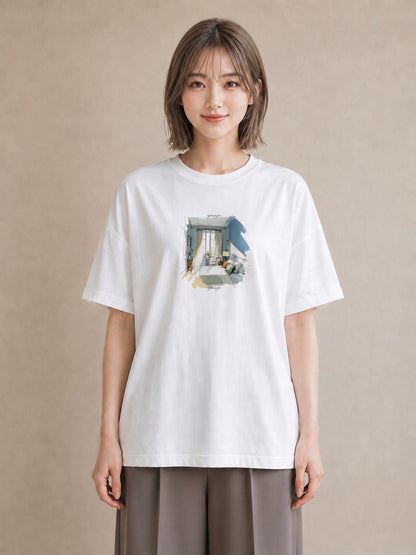 プリントTシャツ レディース 窓辺の椅子 窓辺 椅子 ナチュラル アンティーク イラスト ミニマル クリスマス 旅行 白T YMAZO