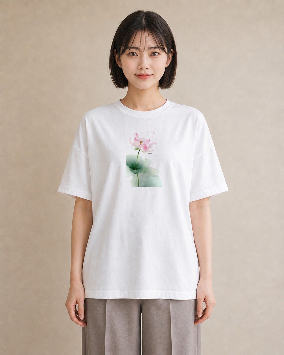 デザインTシャツ レディース 蓮 花 花柄 イラスト 水彩風 ミセス 春コーデ 白T YMAZO
