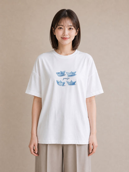 グラフィックTシャツ レディース 紙の船 水辺 ナチュラル アンティーク イラスト ミニマル 社会人 女性 白T YMAZO