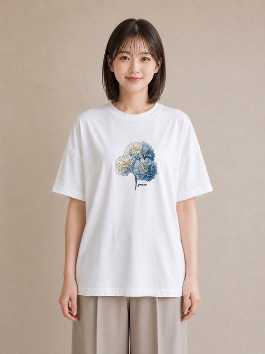グラフィックTシャツ レディース あじさい 紫陽花 アジサイ 花 花柄 イラスト ラフカジュアル 敬老の日 ホワイトデー 白T YMAZO